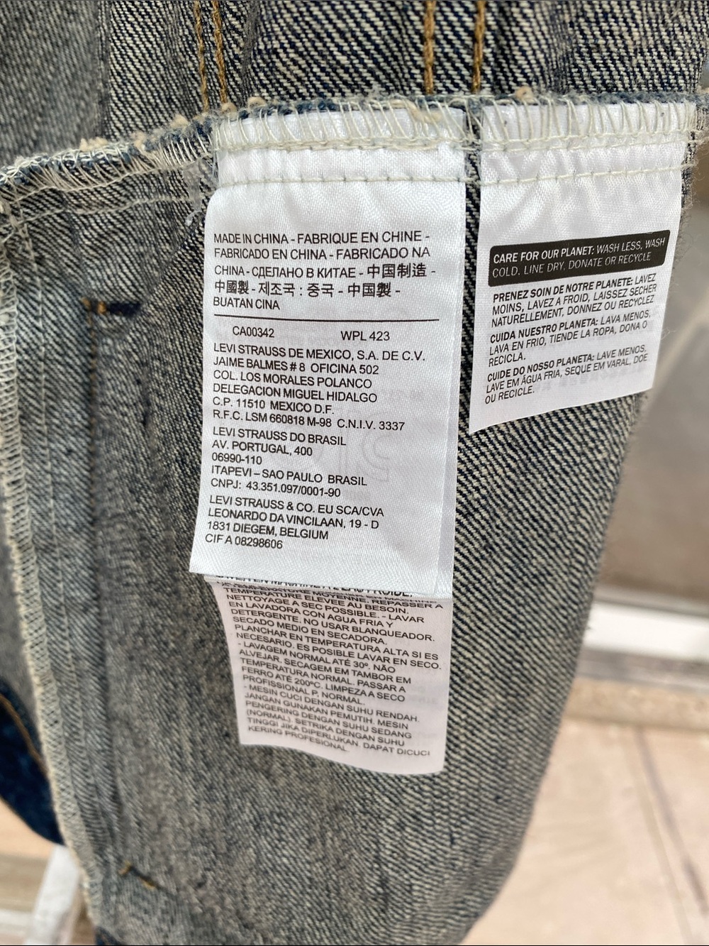 Customized LEVI’S Jean Jacket L - Picture 7 of 10